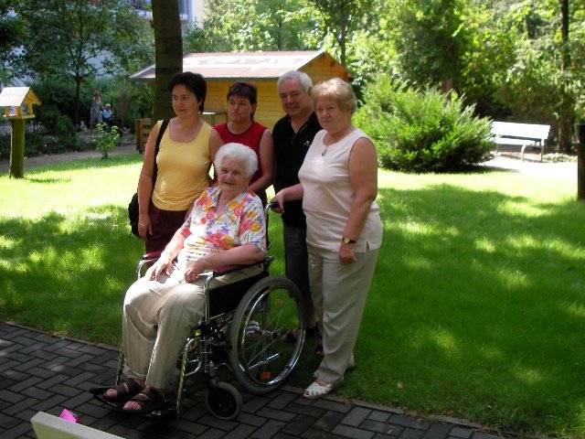 Berlin - Hof Rentenheim Liebigstrasse by Gert Zeissig