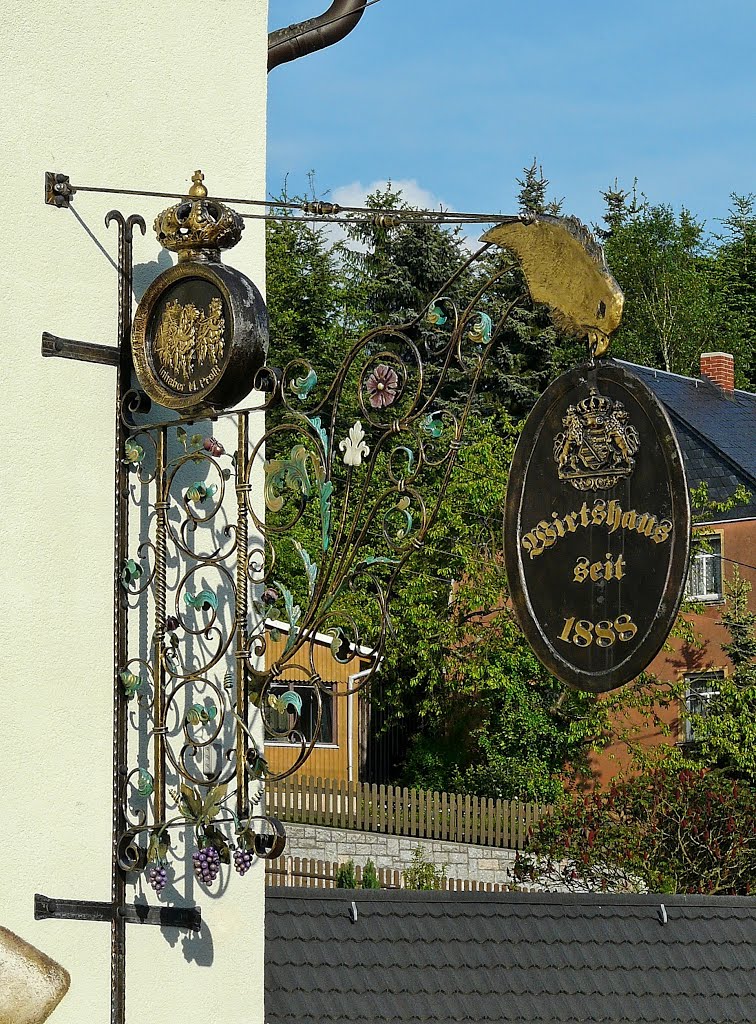 Eibenstock OT Sosa (Erzgeb.) - Das Nasenschild des erzgebirgische Landgasthofs "Zum Schützenhaus" by Thomas Eichler