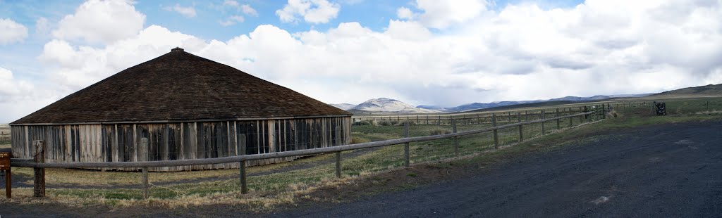 Pete French Round Barn near Diamond, Oregon by speedub1