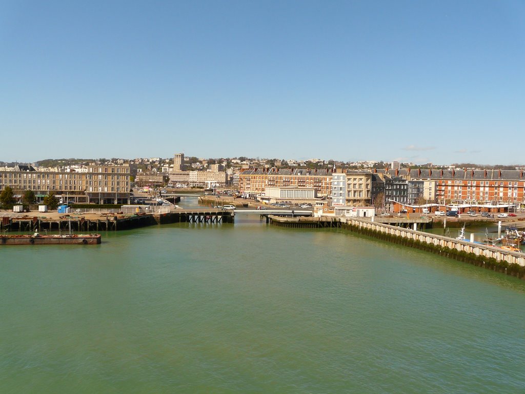 Le Port du Havre by Nicolas Aubé