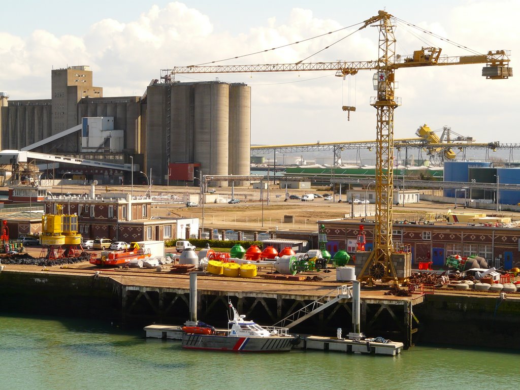 Le Port du Havre by Nicolas Aubé