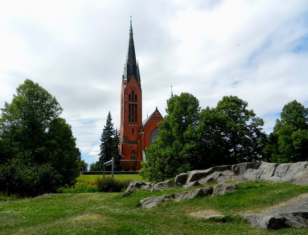 Mikaelinkirkko (Lars Sonck, 1905). Turku, Suomi by Nadja Zhukova