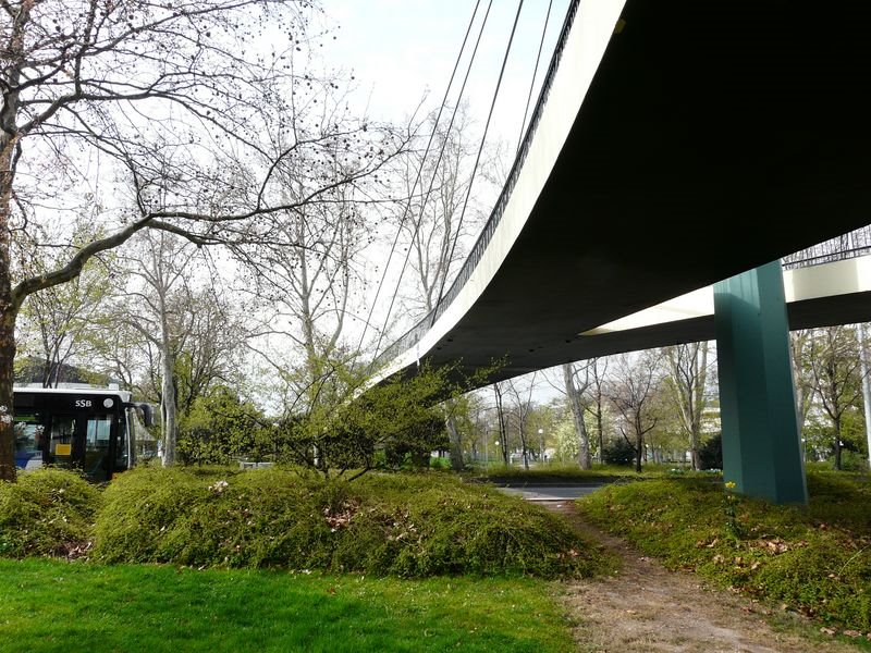 Stuttgart, Ferdinand-Leitner.Brücke, besuchen Sie auch die Seite von Gemeinhardt Gerüstbau www.spezialgeruestbau.de by Walter Stuber