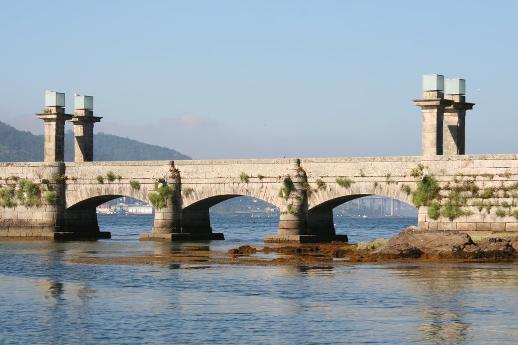 Puente de unión isla de San Simón y San Antonio by Chusín