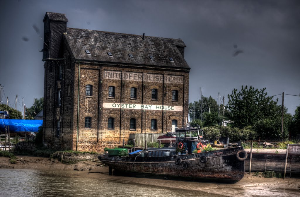 Faversham Creek by Philip Rainbird