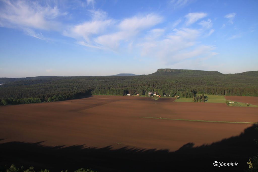 05/2013 - Elbsandsteingebirge - Sonnenaufgang vom Zirkelstein by Jimminis