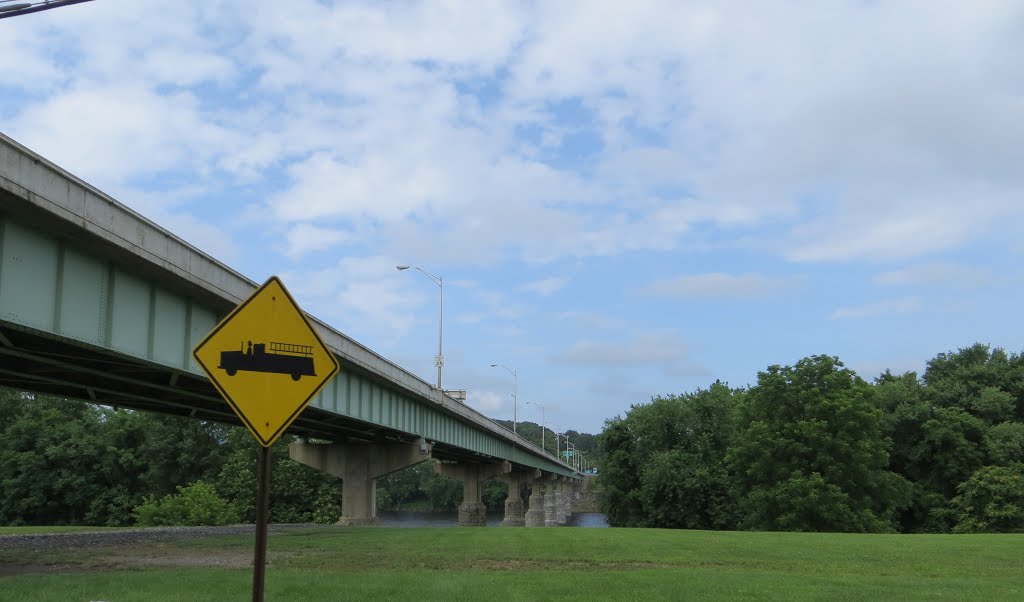 Portland-Columbia Toll Bridge by Adam Elmquist