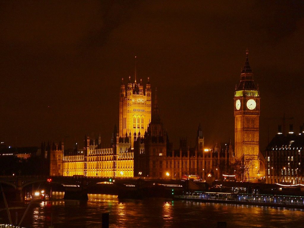 Houses of Parliment & Big Ben (by night), London by Jonathan Borg