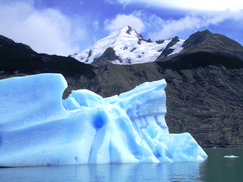 Camino del glaciar Upsala by carlosmm