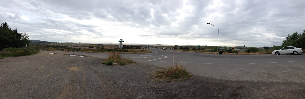 The view of Humboldt Bay from Herrick Avenue and Elk River Road 2013une25 by nathanpierce