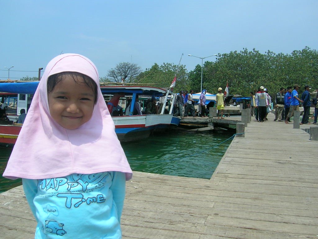 Dermaga Kecil _Untung Jawa Island ('05) by kangarul