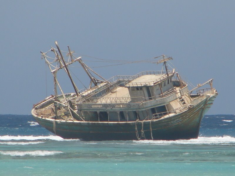 Sinking Ship by Yasser El-Rasoul