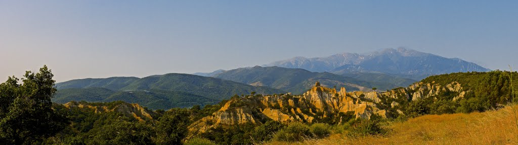 Llum de l'alba subre el Canigó i les Retxes de l'Illa de Tet - Rosselló - Catalunya by Franc Bardou