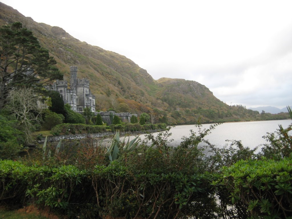 Kylemore Abbey - Ireland by Wojtek Turbak