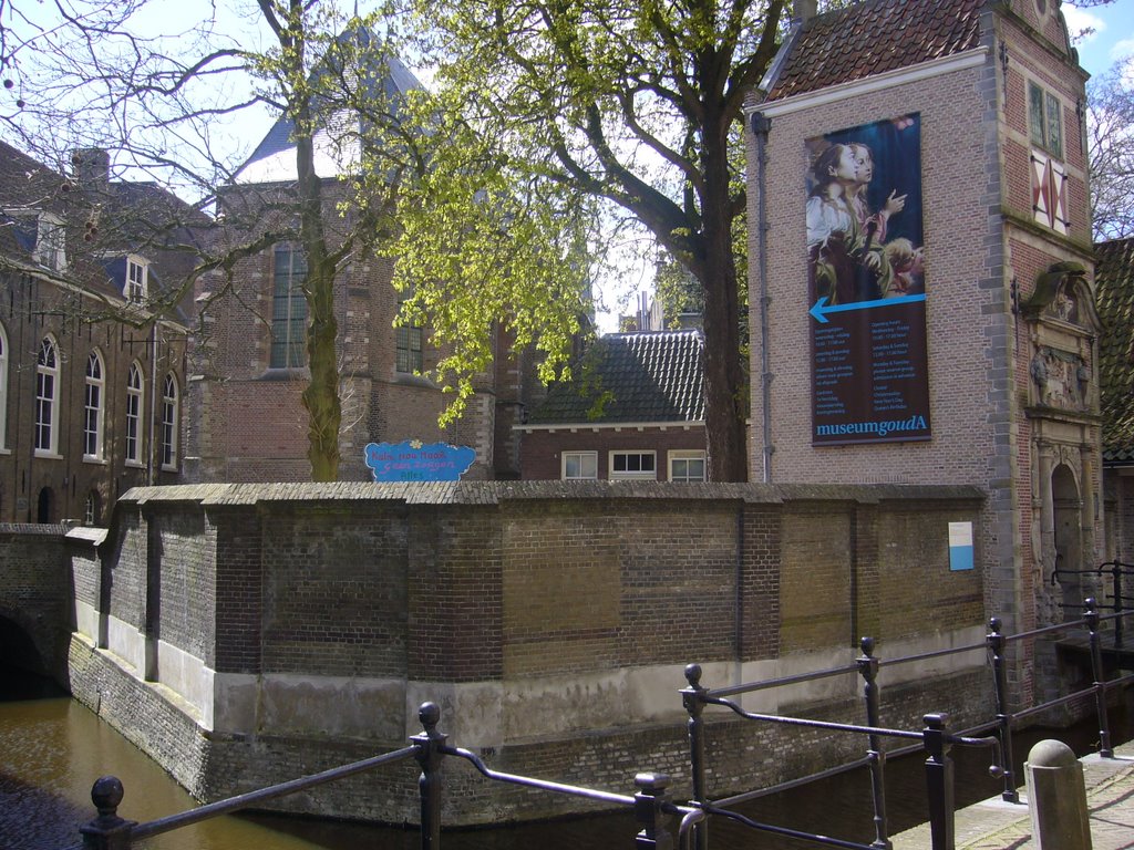 Naar museum by chiel van waart