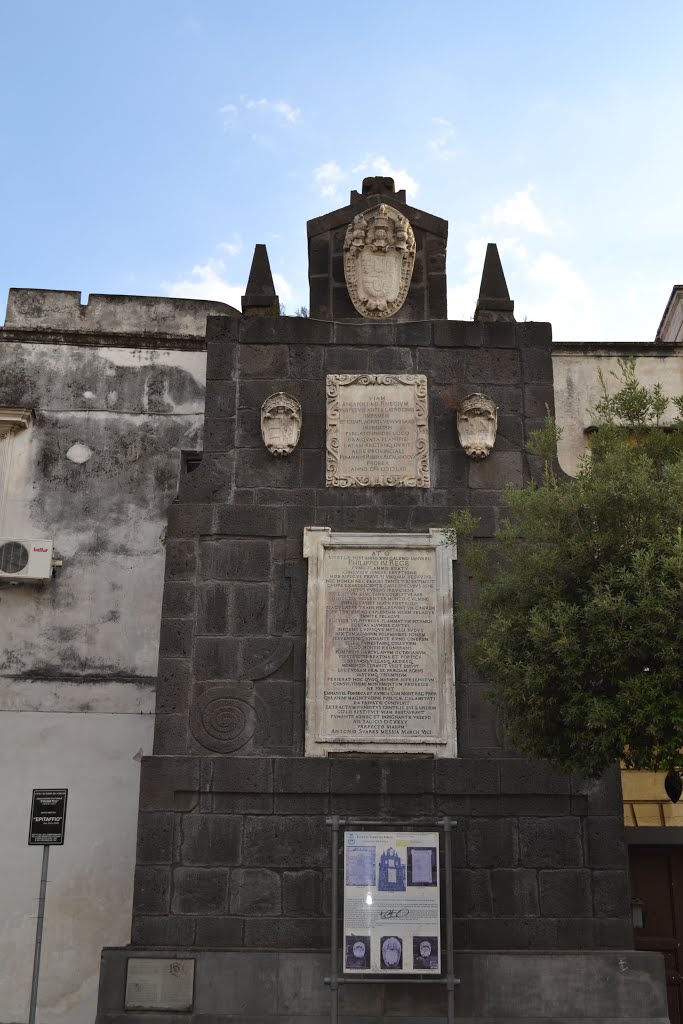 Epitaffio a ricordo dell'eruzione del Vesuvio del 1631 by Geosergio