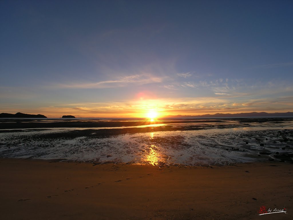 Sunrise over Sandy Bay, Abel Tasman National Park by Arroz Marisco