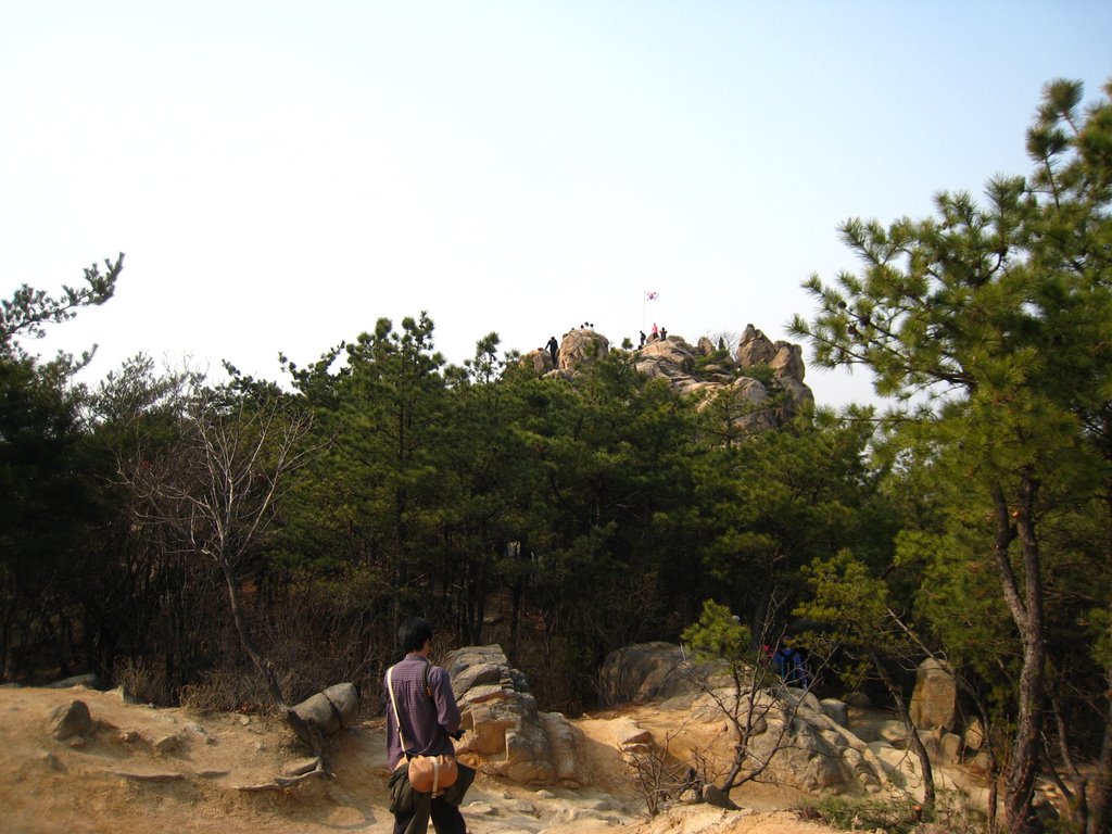 Nakseongdae-dong, Gwanak-gu, Seoul, South Korea by Park Sungbum