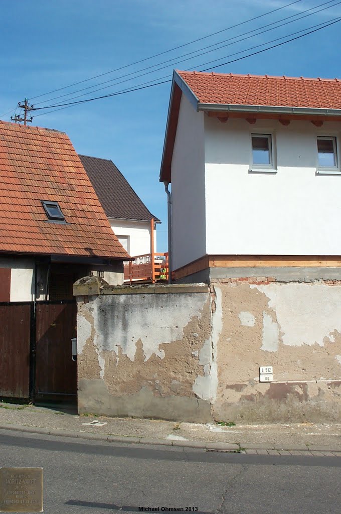 Stolperstein / stumbling block für Moritz Wolff in Böchingen by Michael Ohmsen