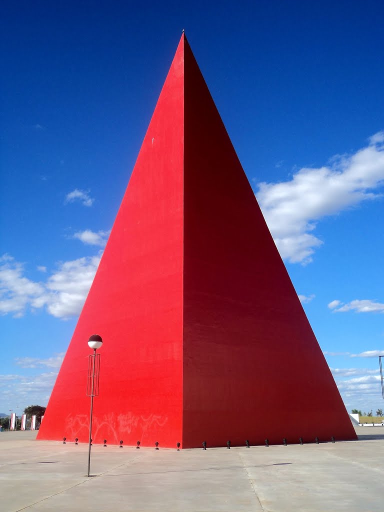 Goiânia's Oscar Niemeyer Cultural Center by RNLatvian