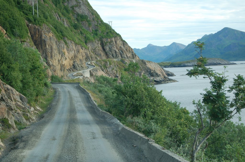 Ther road to Nyksund by mariba12