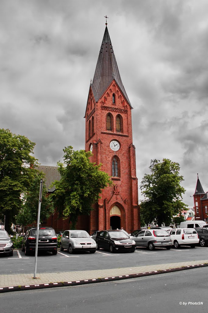 Kirche Warnemünde by PhotoSN 2