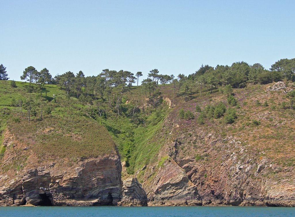 Cap de la Chèvre by f.  madic