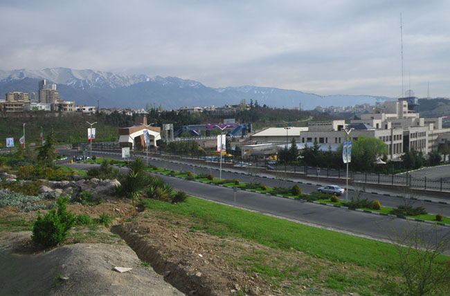 Enterance to Tehran University of Medical Science by kombizz