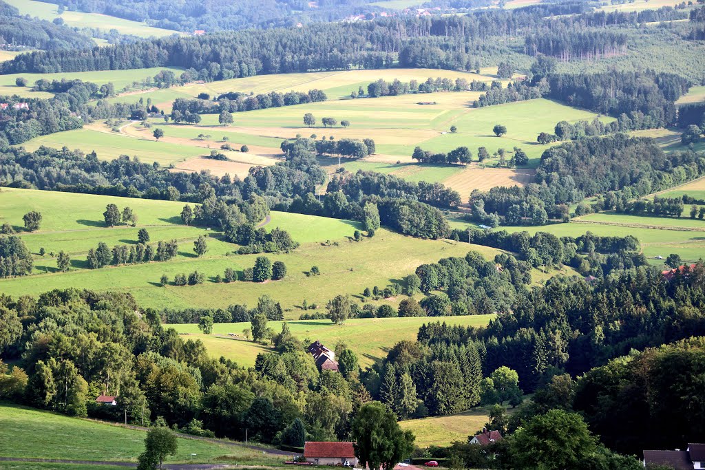 Gersfeld Blick vom Wachtküppel Richtung Süden by Contessa