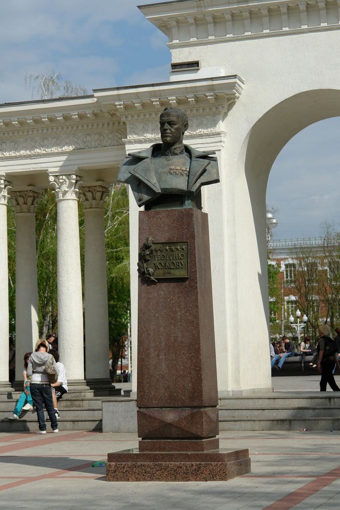 Monument to Georgy Zhukov by Stefan_kr