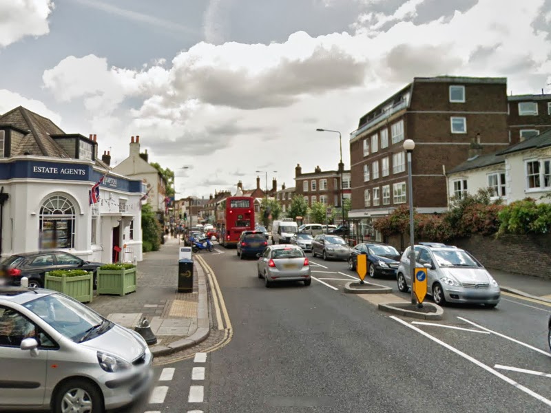 Outside office view of Hamptons International houses to rent on Hampton House, High Street in London by dawnflowers04