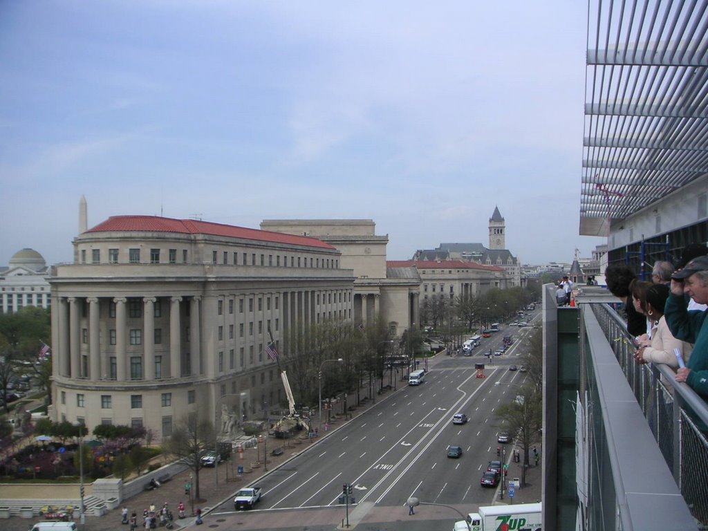 Newseum view towards White House by bullonboyd