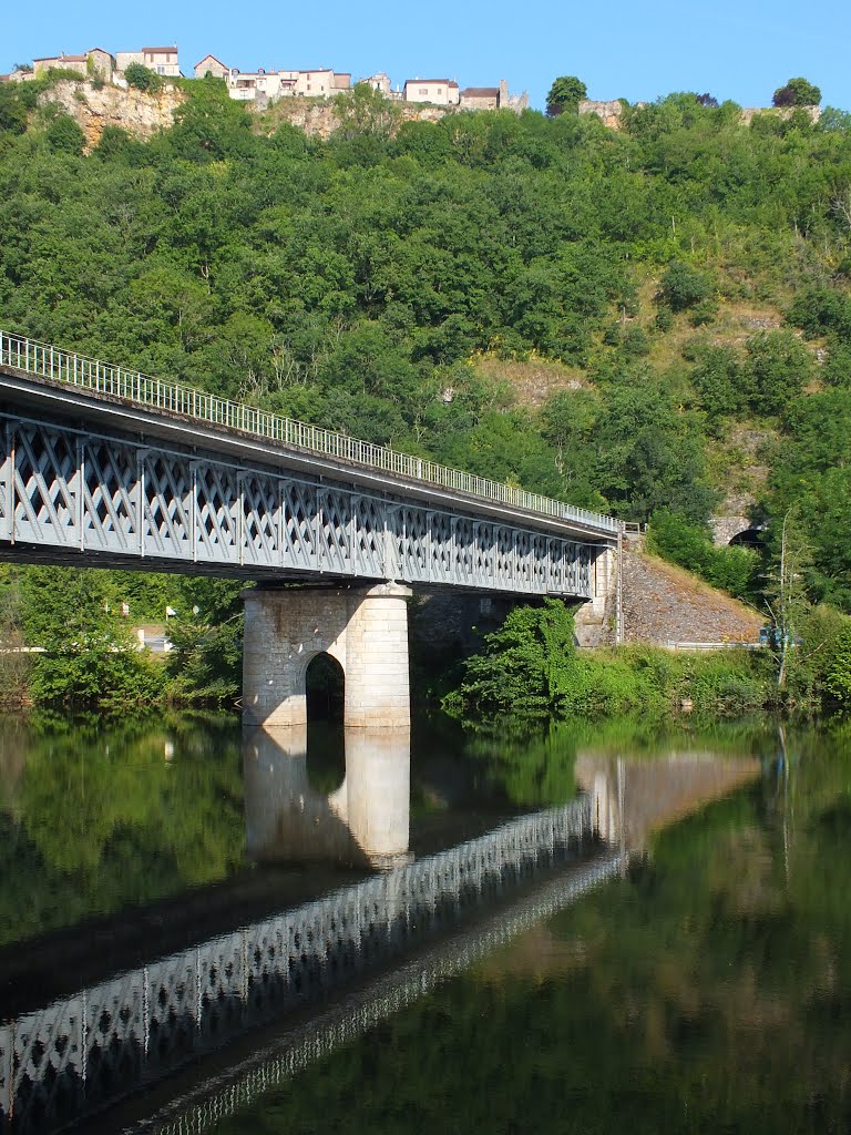 Pont SNCF sur le Lot à Capdenac by Yann LESELLIER