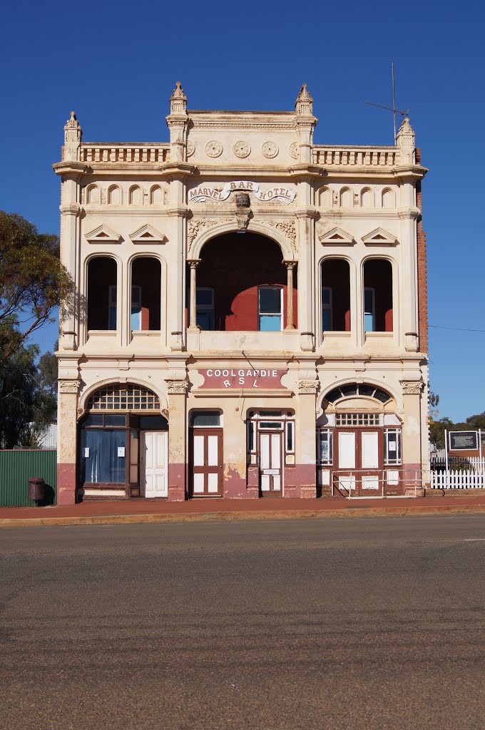 Coolgardie RSL July 2013 by spider52