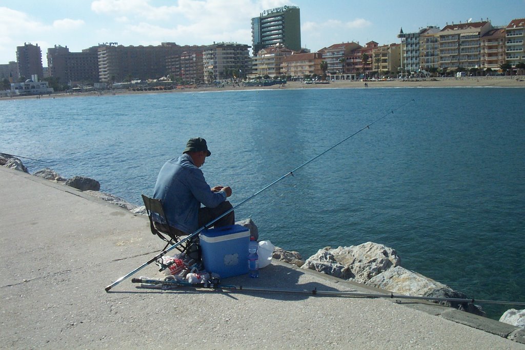 Fuengirola - Fishing by Roy Bell