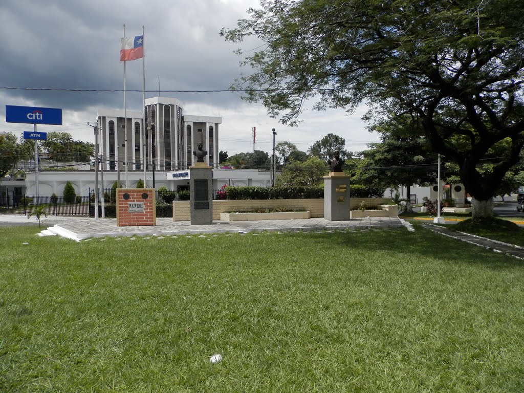 Plaza Chile vista hacia el Norte by JMRAFFi