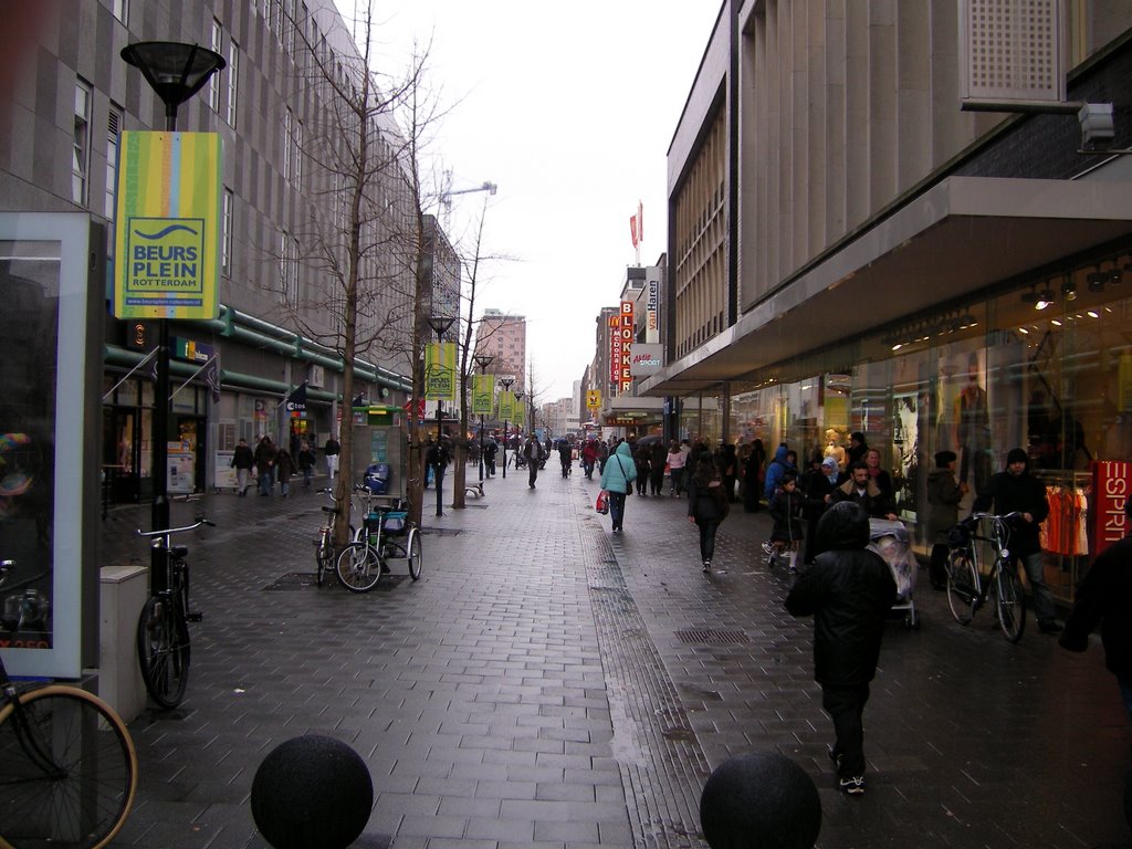 Hoogstraat - Rotterdam - Holland by Leo Roubos