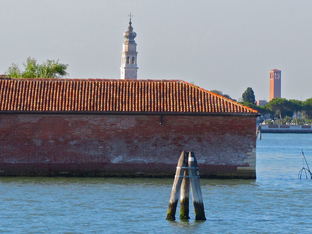 Lazzaretto Vecchio, campanili de San Lazzaro degli Armeni e di Santa Elena by daniel wilk