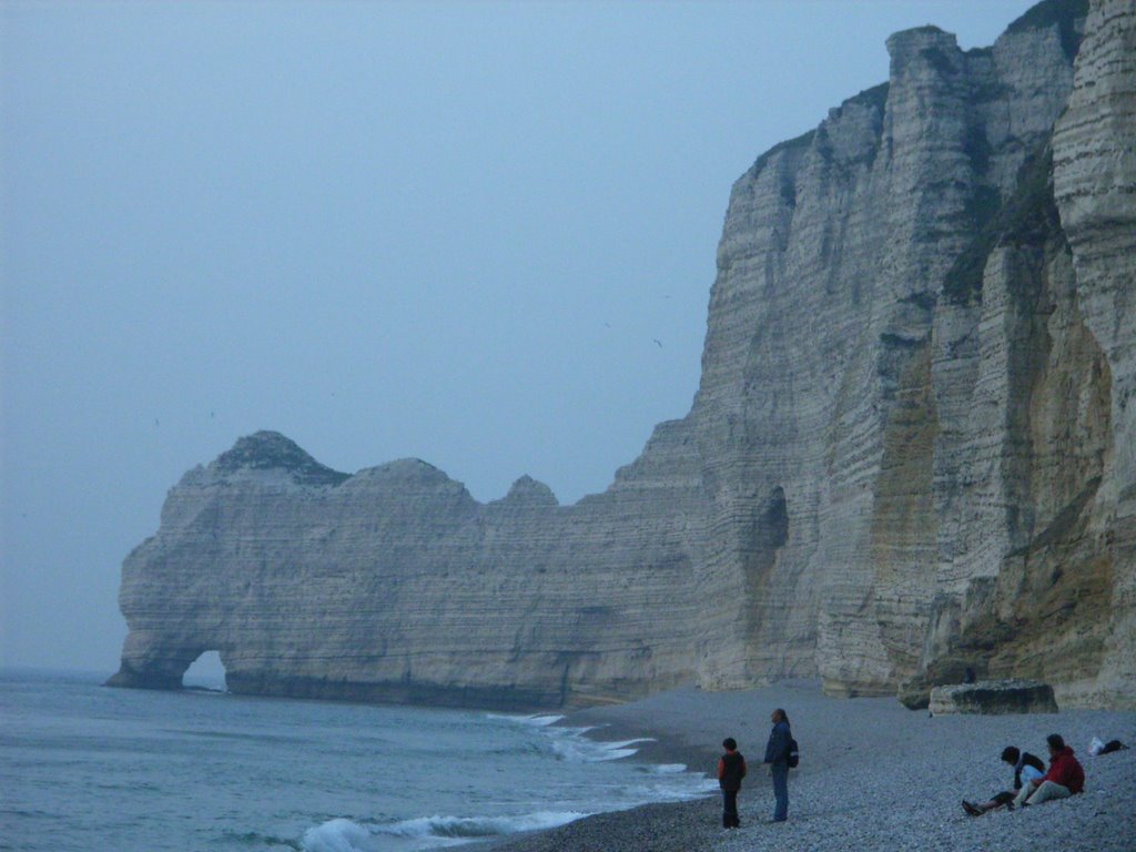 Les Falaises d'Etretat, 4 by Francueil