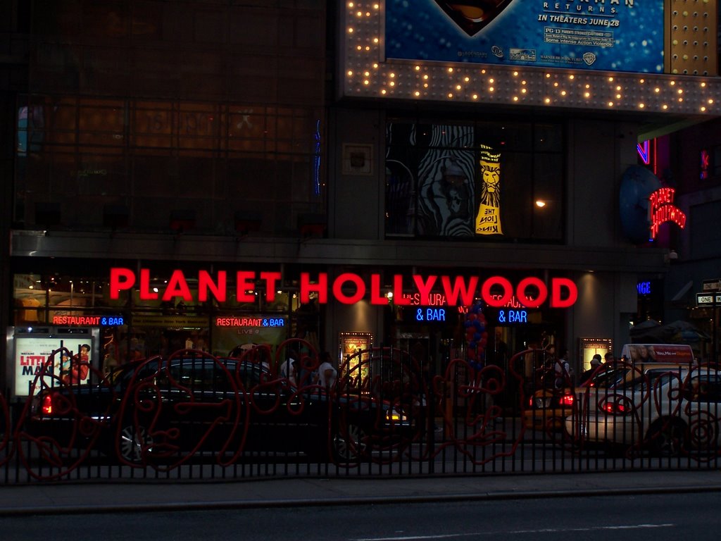 Planet Hollywood (Times Square) by Lázaro SM