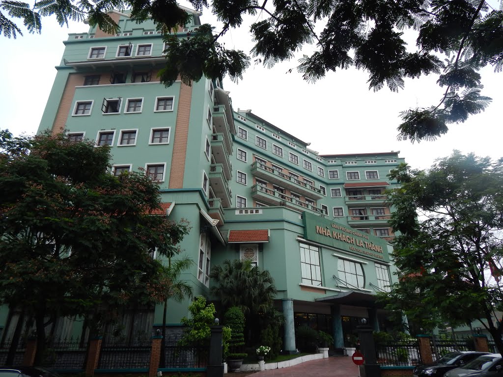 La Thanh guest house in Van Phuc Ha Noi by Văn Quang