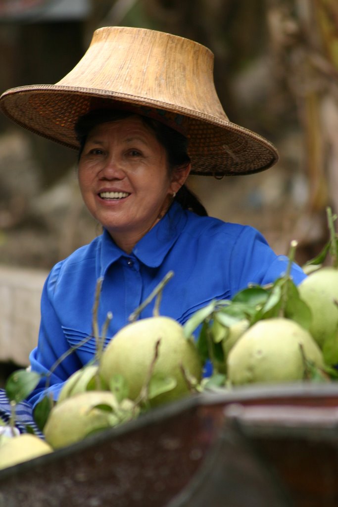 Damnoen Saduak Floating Market, Thailand by Hans Sterkendries