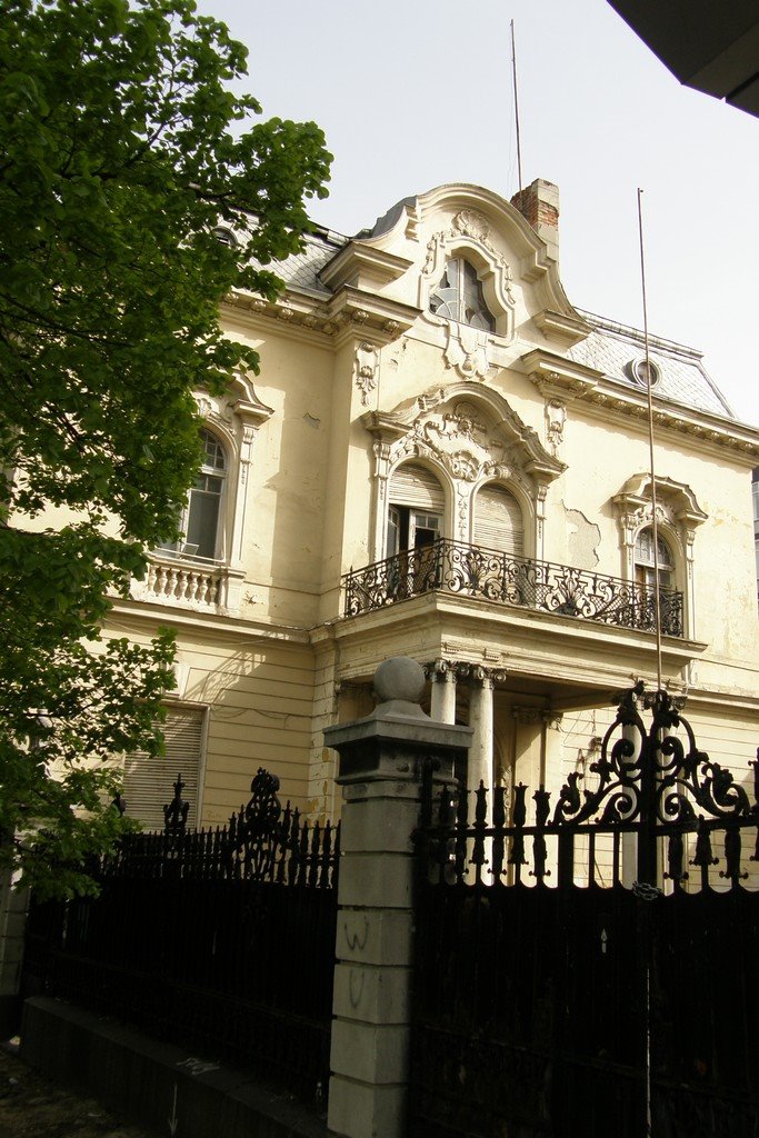 Old Sofia Architecture by mantovski