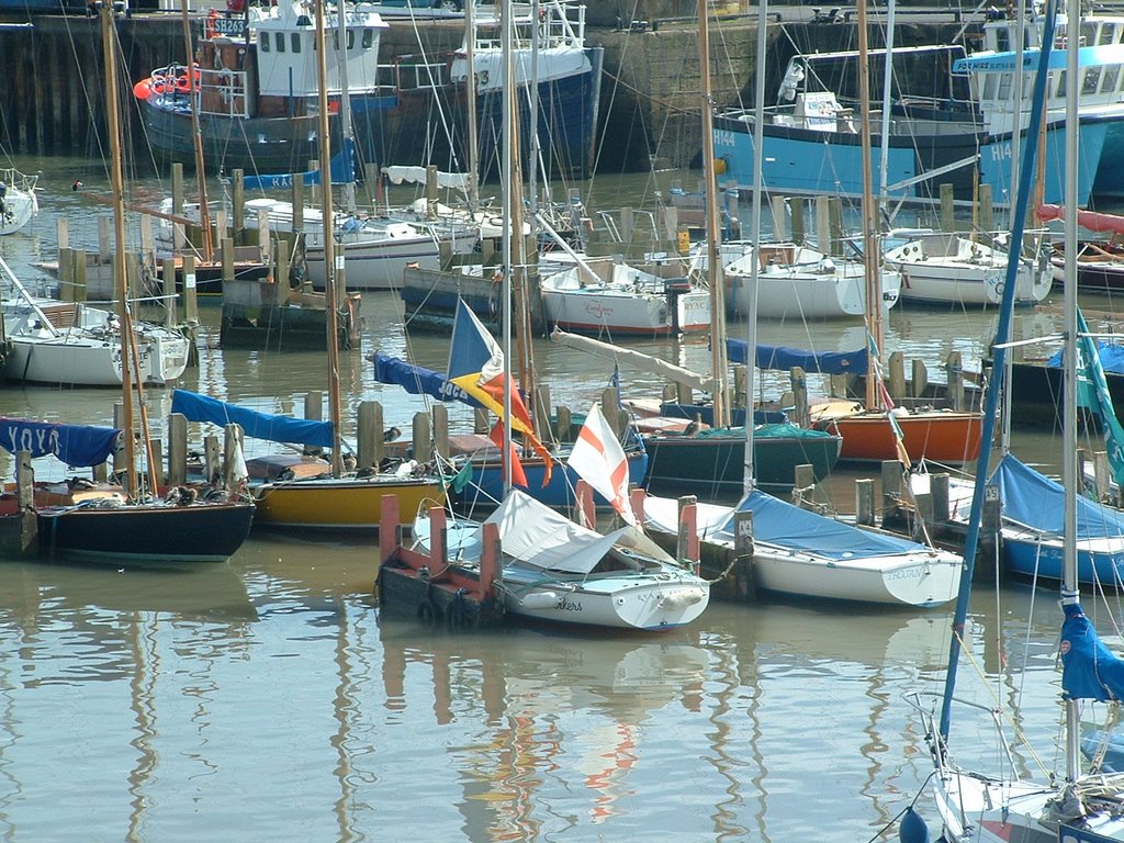 Bridlington Harbour by Rod Jacobsen