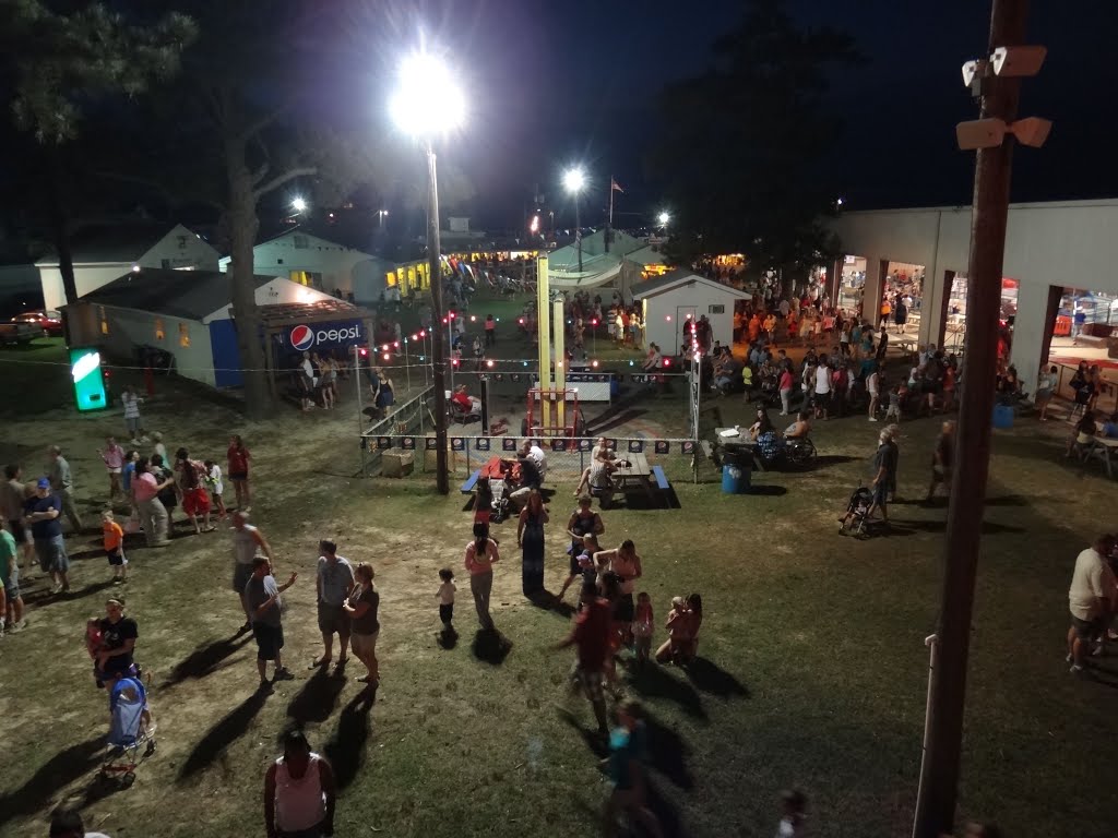 View From Ferris wheel while unloading by DieselDucy