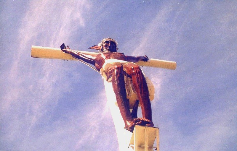 El Cristo by Juan José Braun