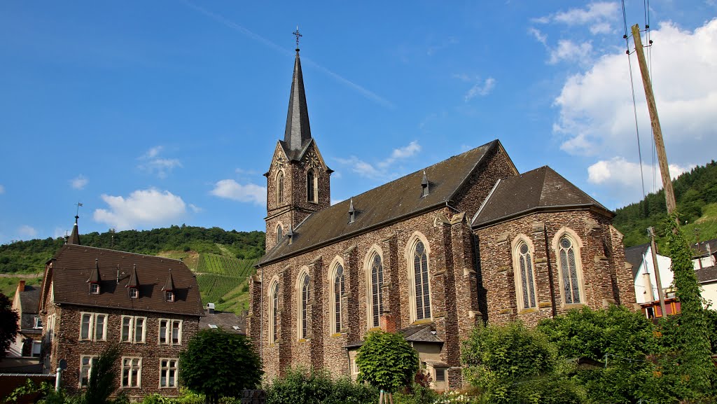 Neef an der Mosel Matthiaskirche by Contessa