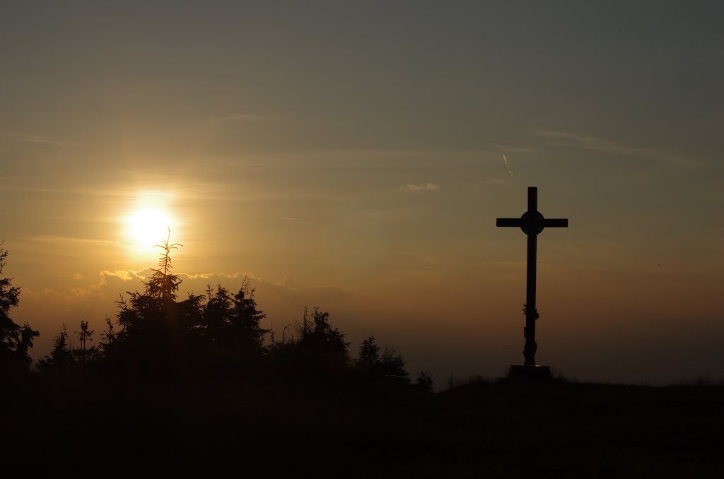 Cross and evening by Aleksander Kwiatkowski