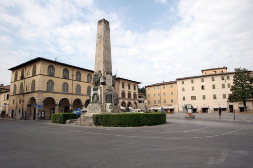 Piazza Arnolfo by Silvano Monchi