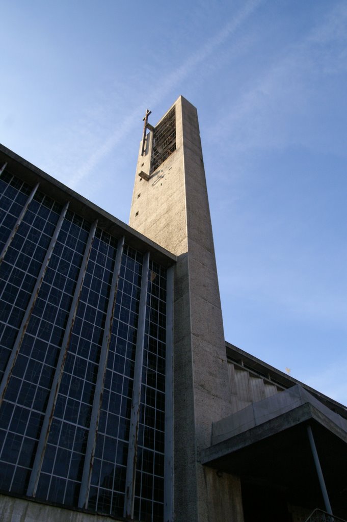 Eglise St Désir De Lisieux by pierrotleouf